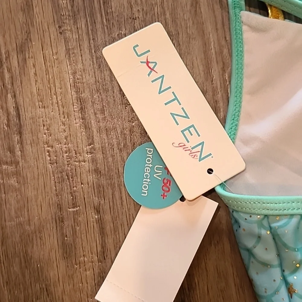 Jantzen Girls Highneck 2pc Starfish Suit with Foil Size 6